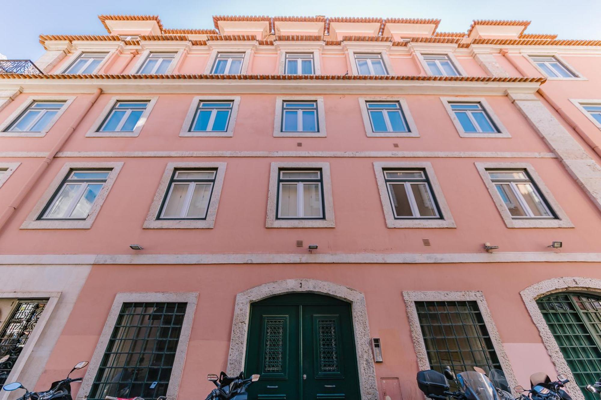 Appartement Chiado 2 Bedroom Elegant *